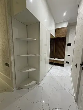 Satılır 2 otaqlı mənzil 57 m²