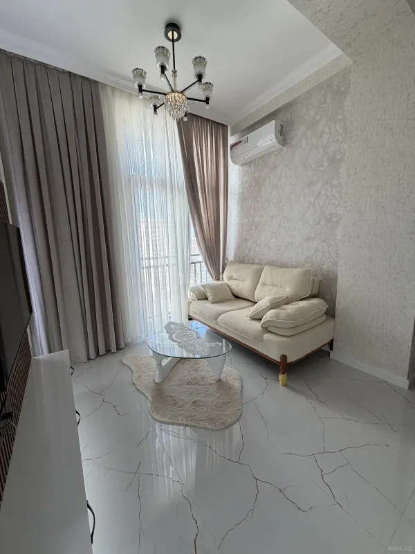 Satılır 2 otaqlı mənzil 57 m²