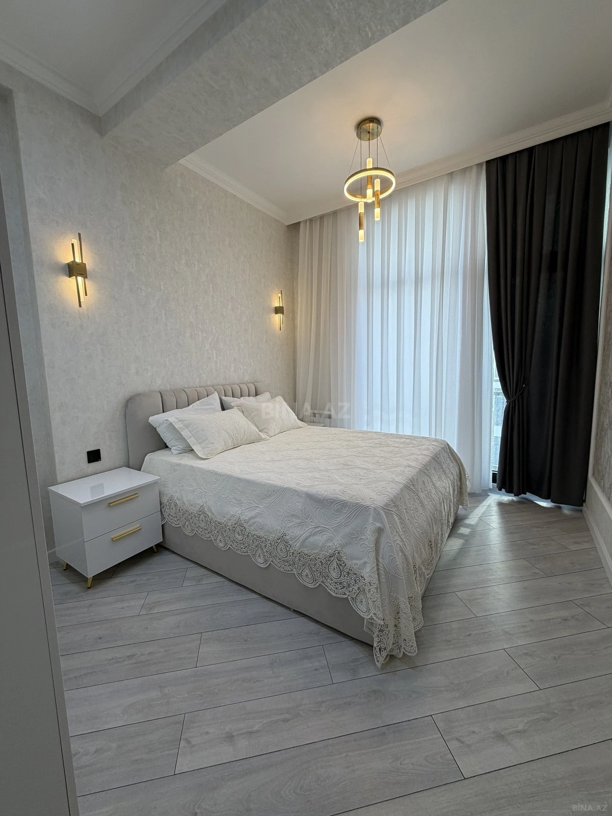 Satılır 2 otaqlı mənzil 57 m²