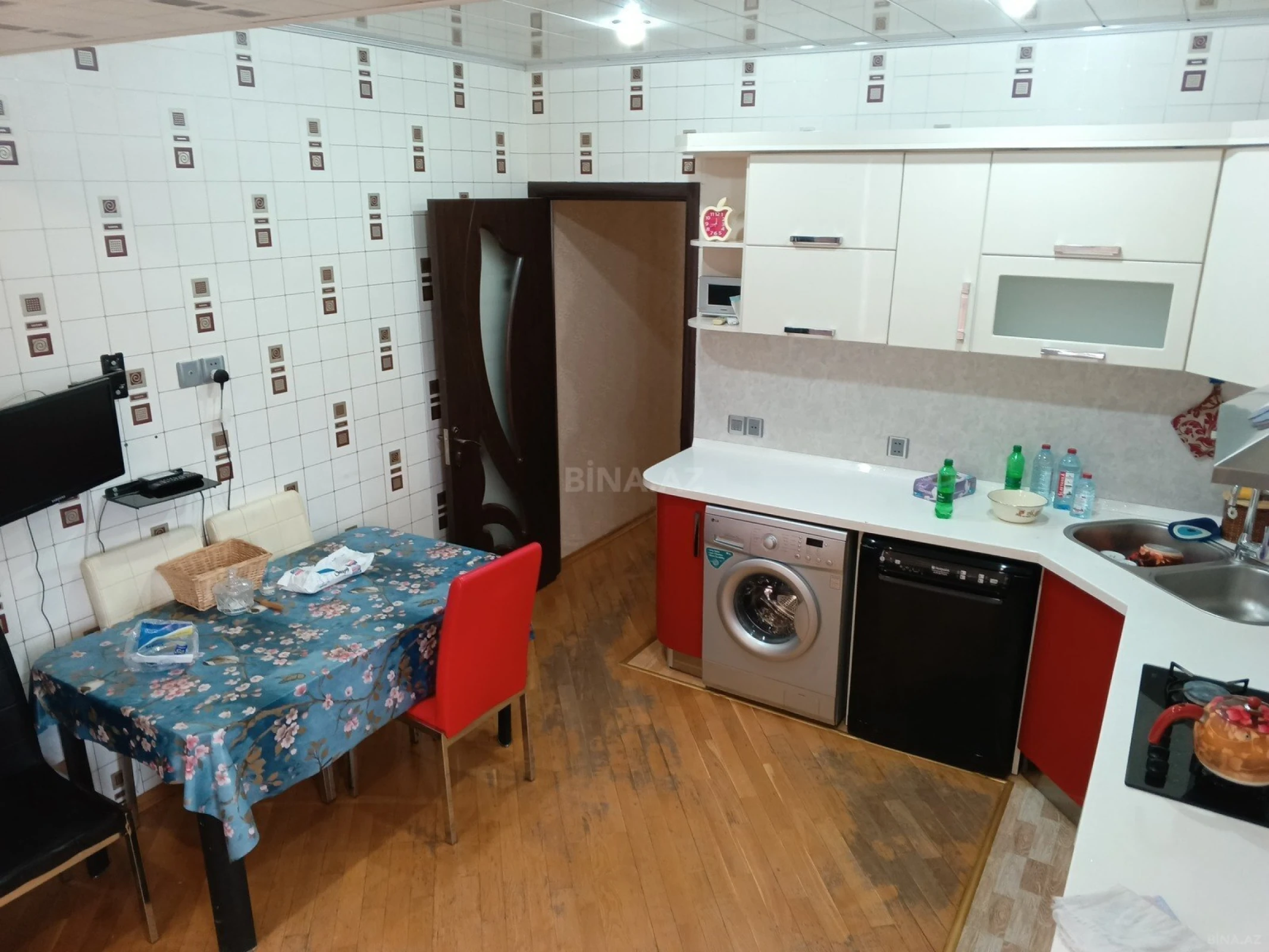Kirayə verilir 3 otaqlı mənzil 110 m²