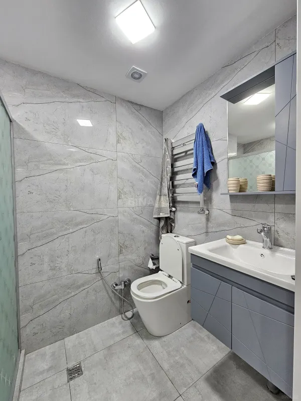 Satılır 2 otaqlı mənzil 53 m²