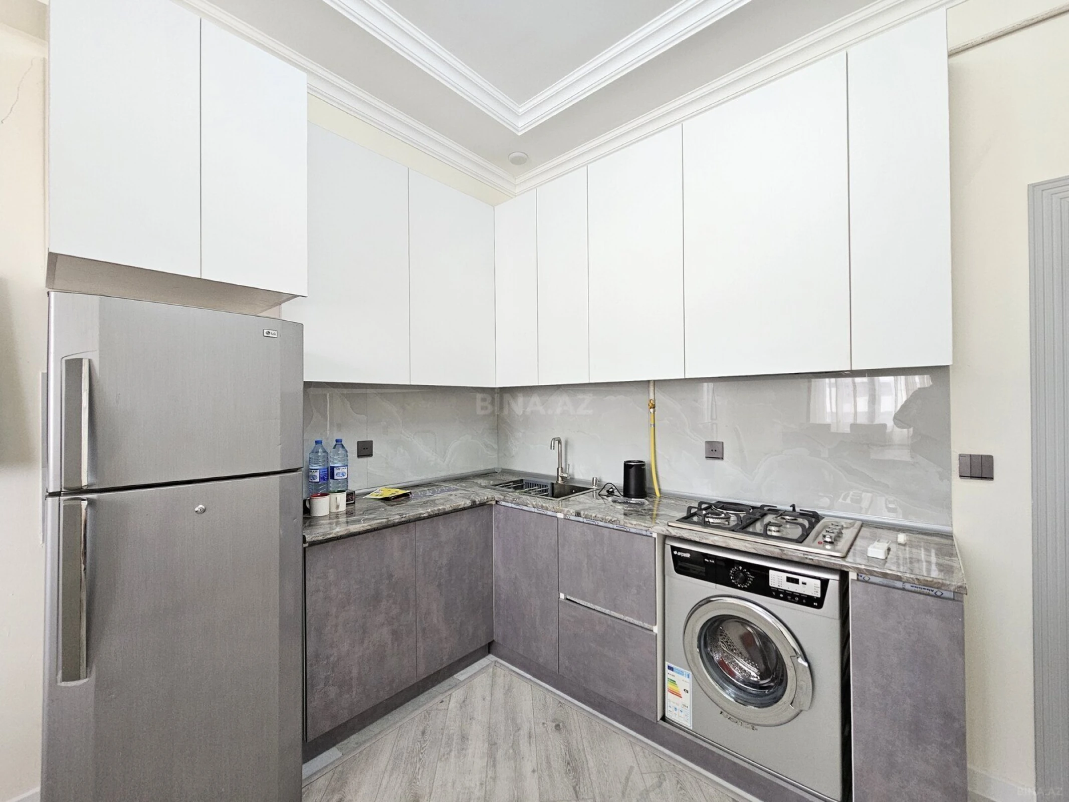 Satılır 2 otaqlı mənzil 53 m²