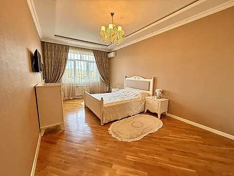 Satılır 2 otaqlı mənzil 84 m²