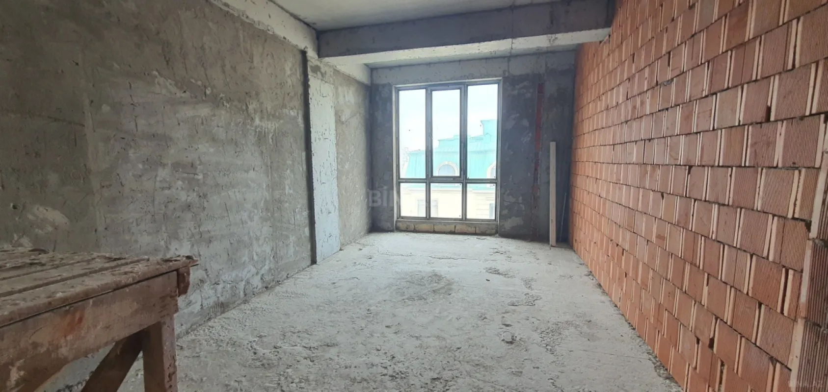 Satılır 3 otaqlı mənzil 101 m²