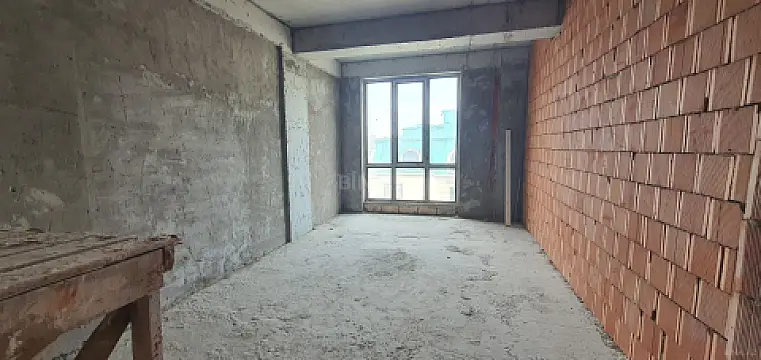 Satılır 3 otaqlı mənzil 101 m²