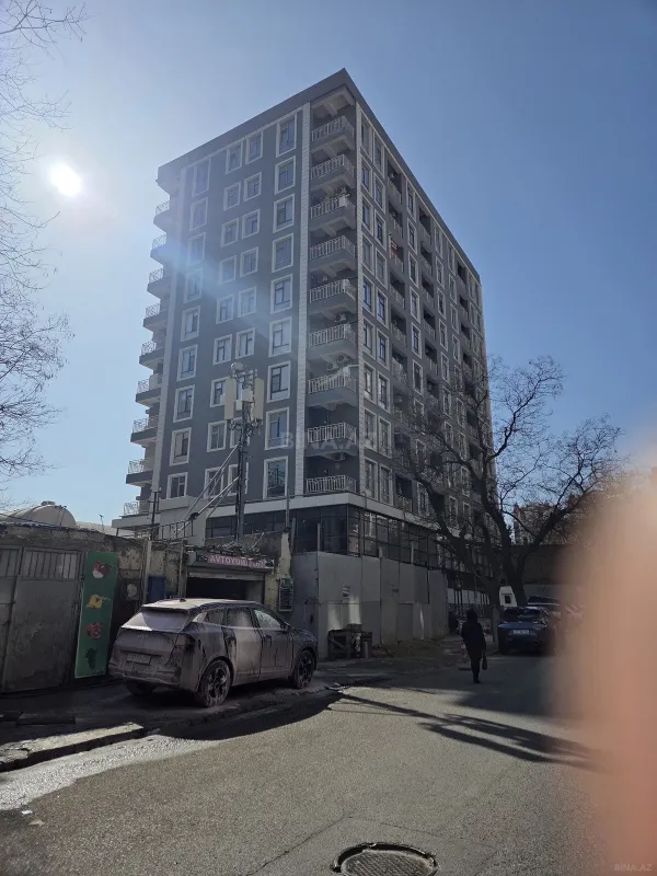 Satılır 3 otaqlı mənzil 101 m²