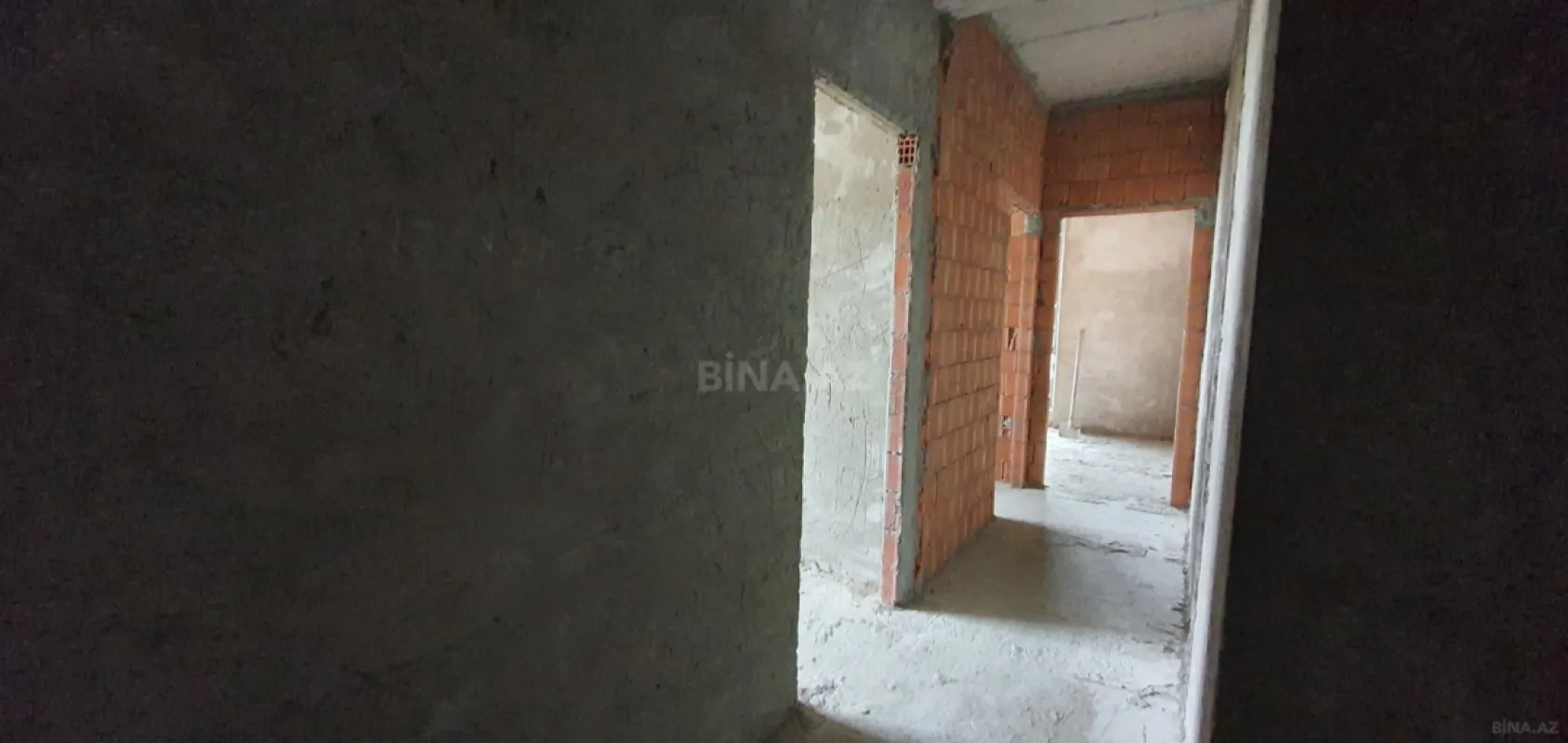 Satılır 3 otaqlı mənzil 101 m²