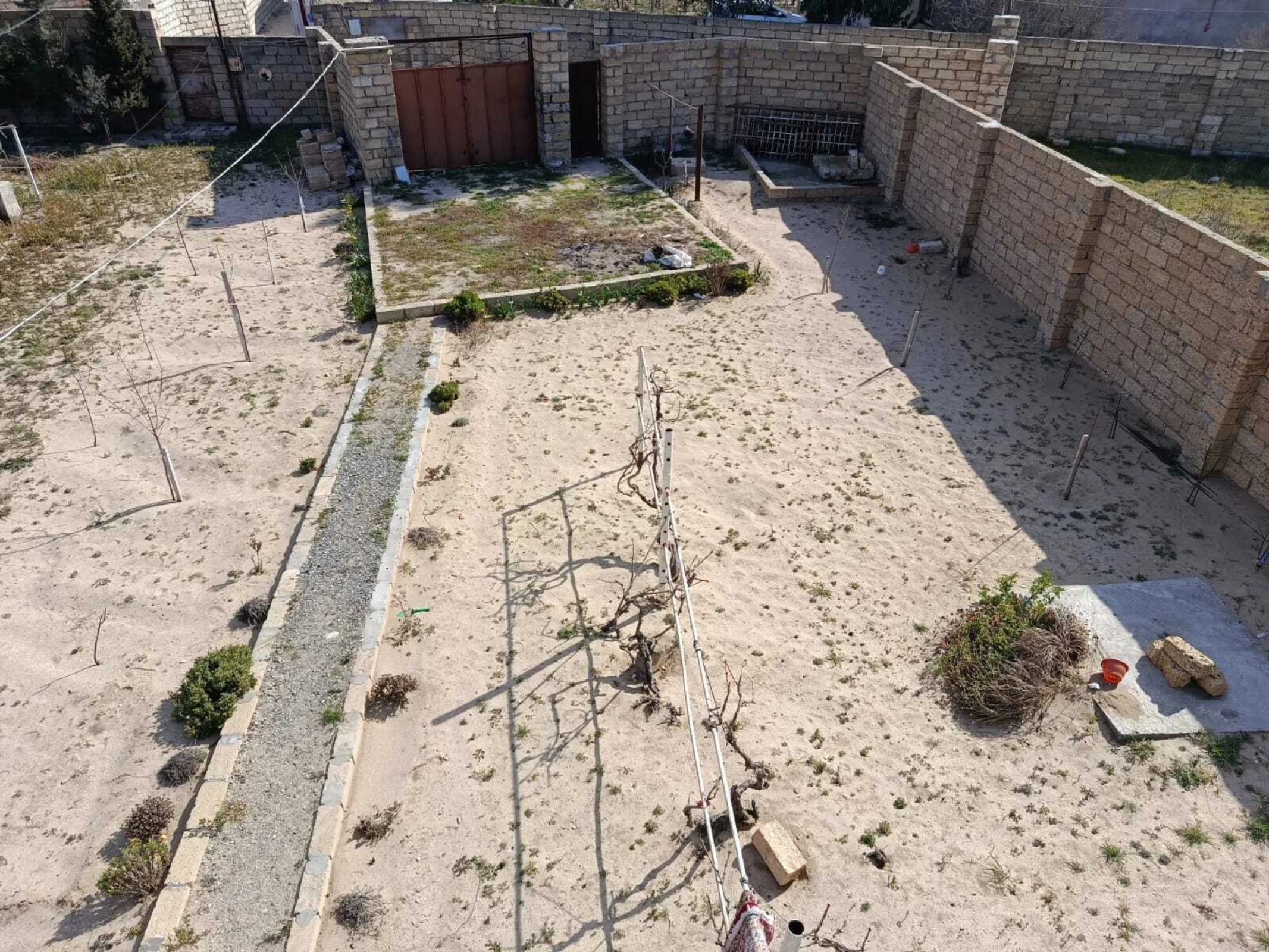 Satılır 5 otaqlı həyət evi 150 m²