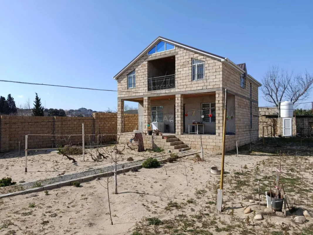 Satılır 5 otaqlı həyət evi 150 m²