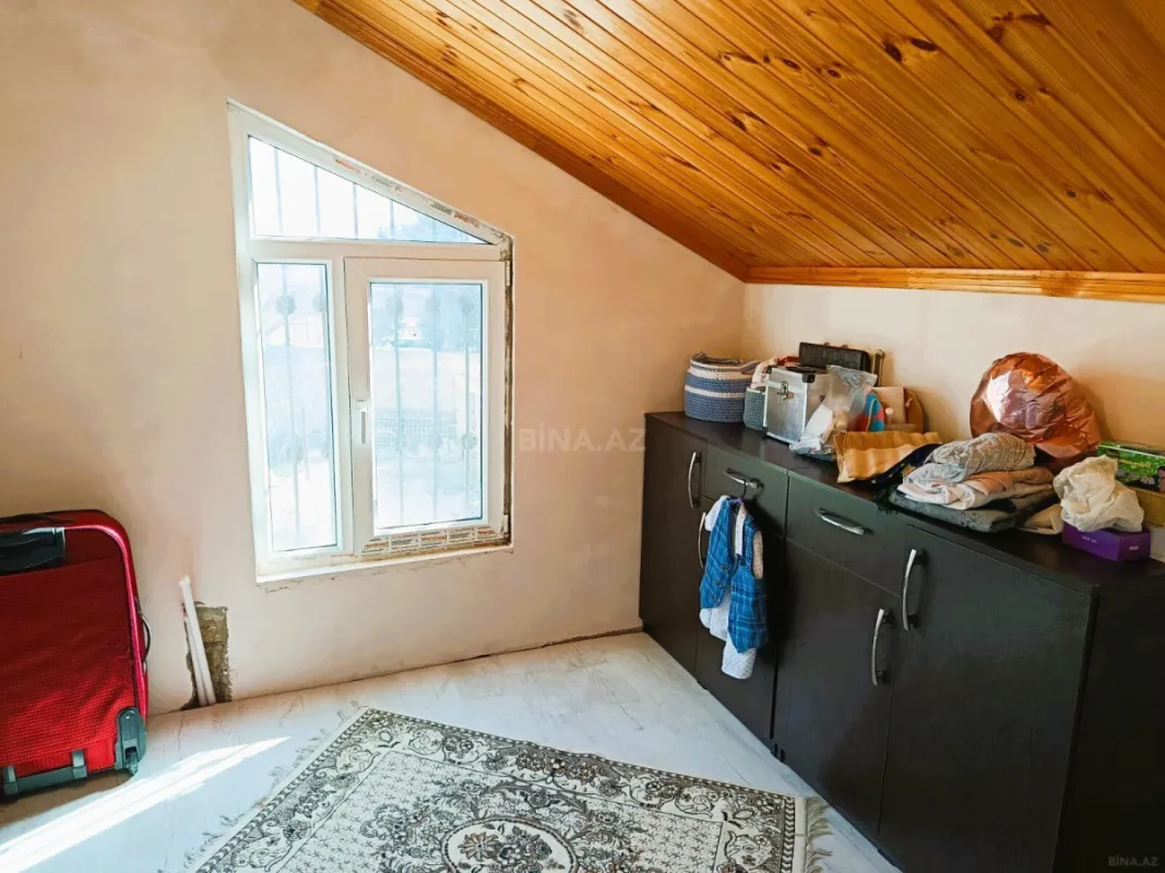 Satılır 5 otaqlı həyət evi 150 m²