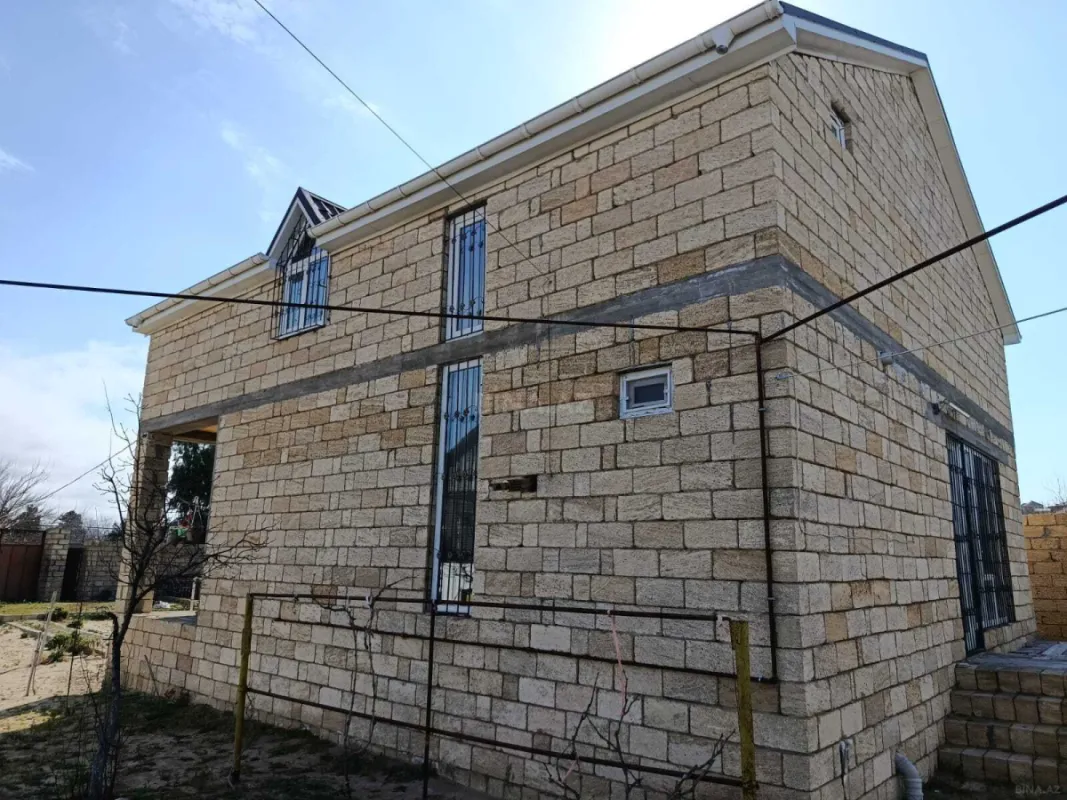 Satılır 5 otaqlı həyət evi 150 m²