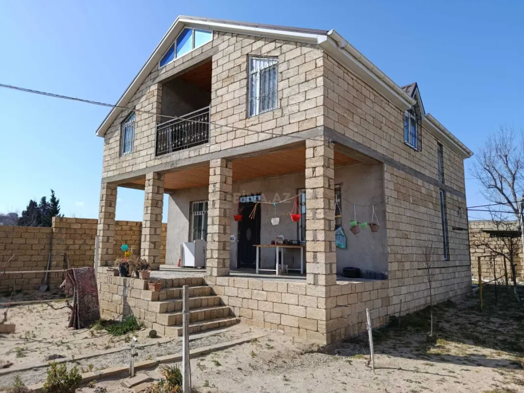 Satılır 5 otaqlı həyət evi 150 m²