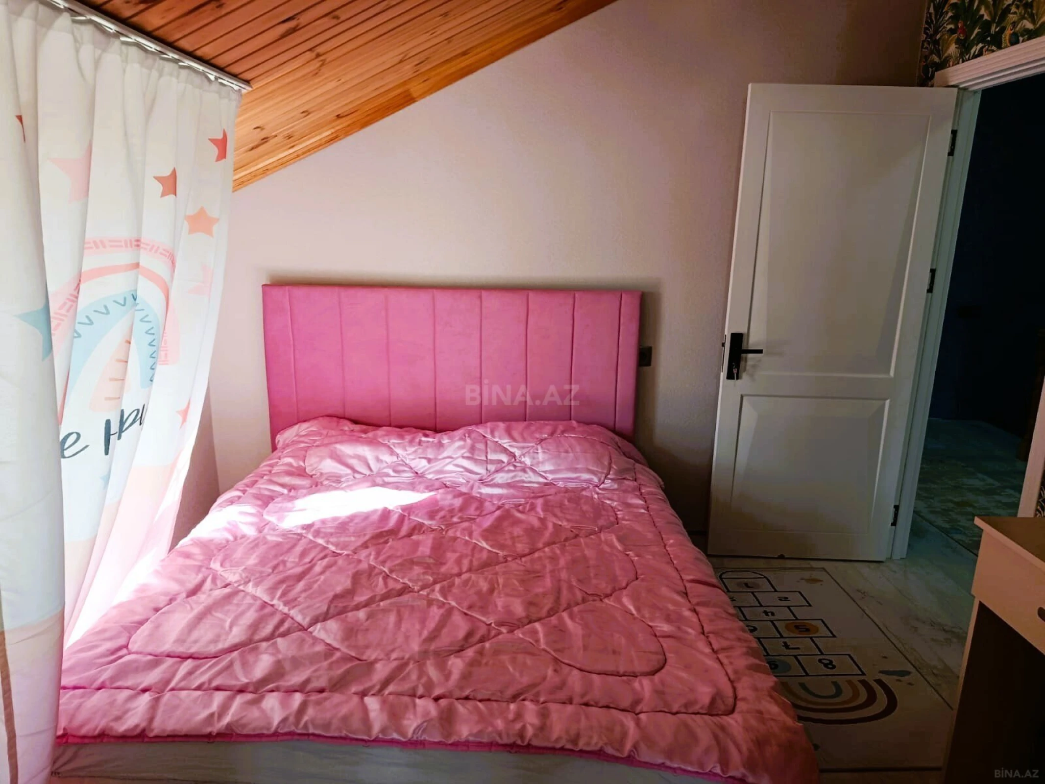 Satılır 5 otaqlı həyət evi 150 m²