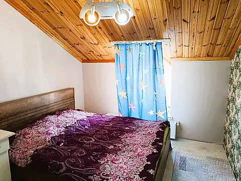 Satılır 5 otaqlı həyət evi 150 m²