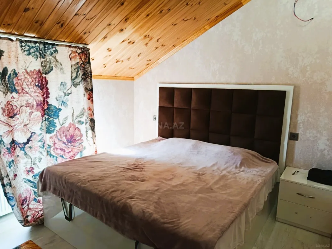 Satılır 5 otaqlı həyət evi 150 m²