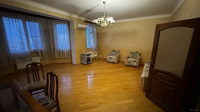 Kirayə verilir 3 otaqlı mənzil 100 m²