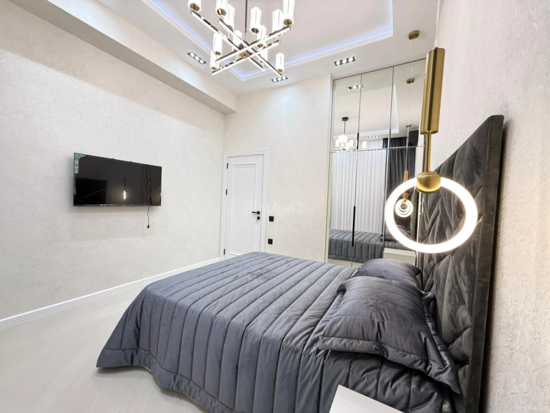 Satılır 3 otaqlı mənzil 105 m²