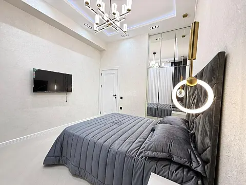 Satılır 3 otaqlı mənzil 105 m²