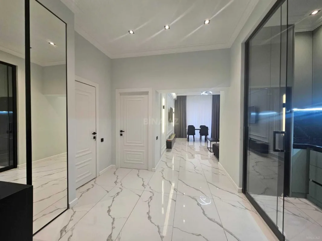 Kirayə verilir 2 otaqlı mənzil 65 m²