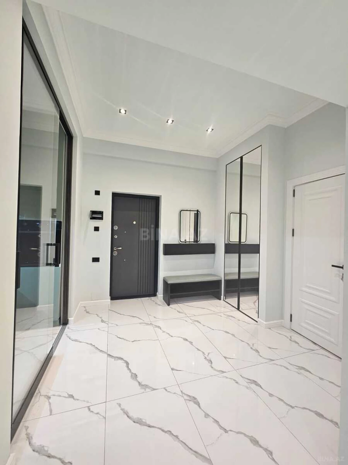 Kirayə verilir 2 otaqlı mənzil 65 m²