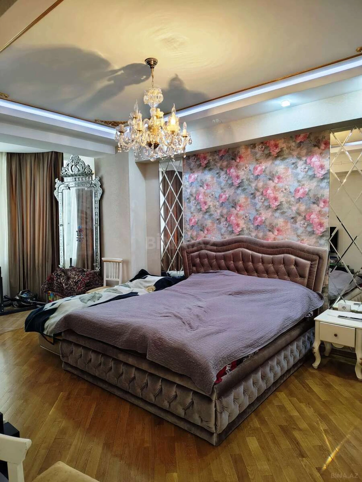 Satılır 3 otaqlı mənzil 105 m²