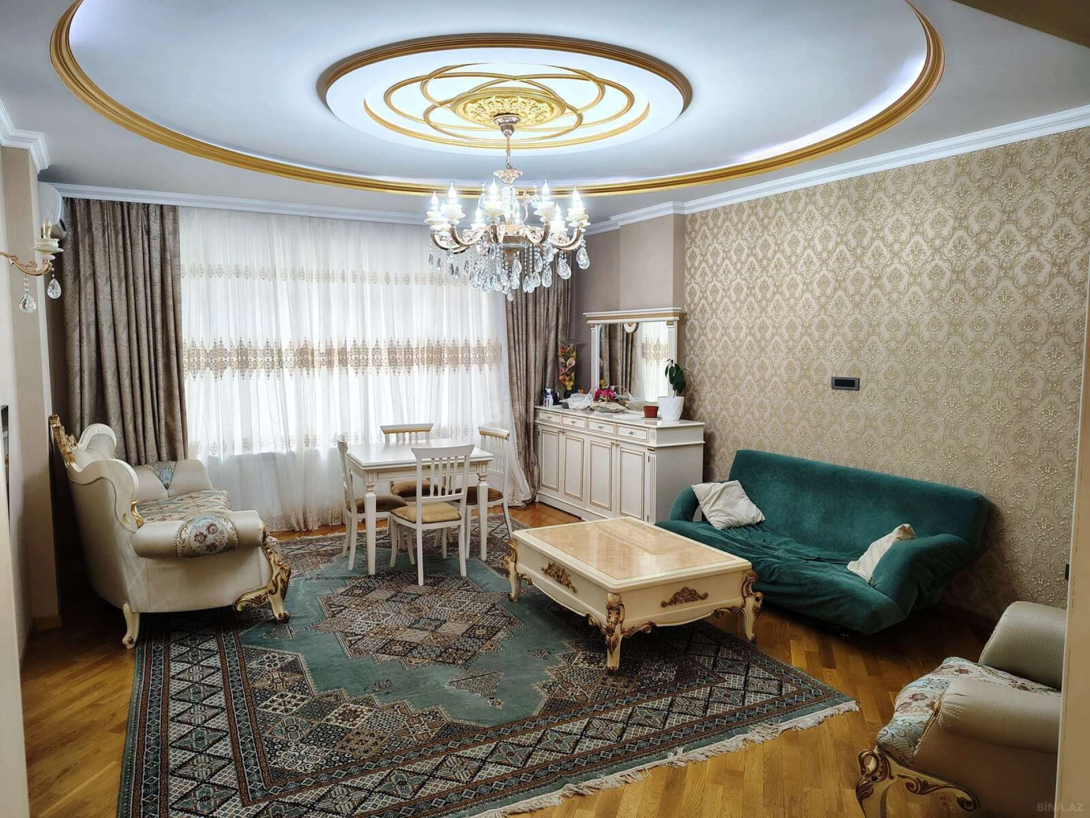 Satılır 3 otaqlı mənzil 105 m²