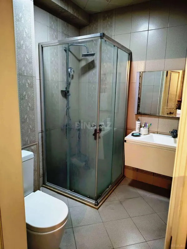 Satılır 3 otaqlı mənzil 105 m²