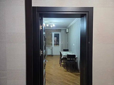 Kirayə verilir 2 otaqlı mənzil 100 m²