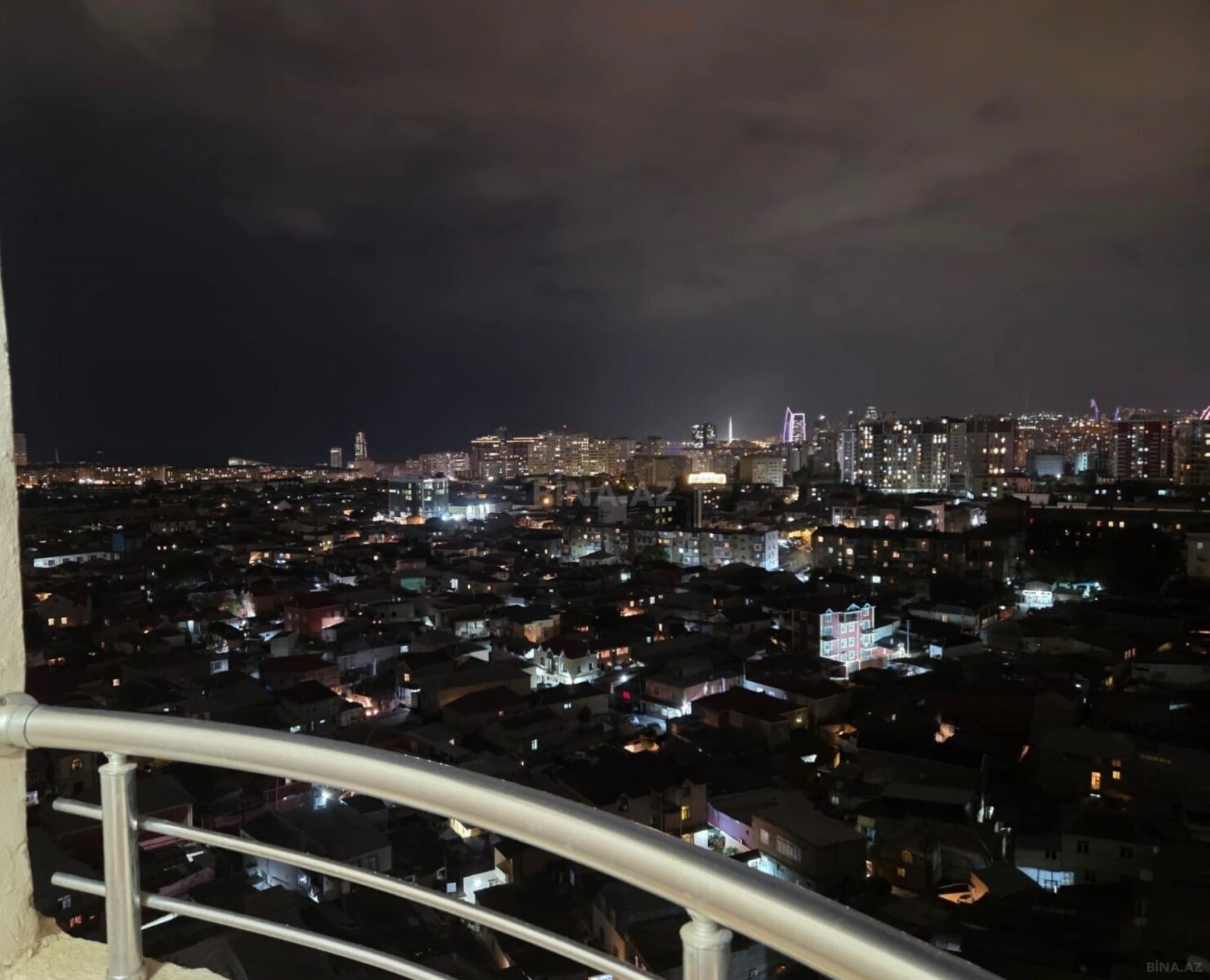 Kirayə verilir 2 otaqlı mənzil 100 m²