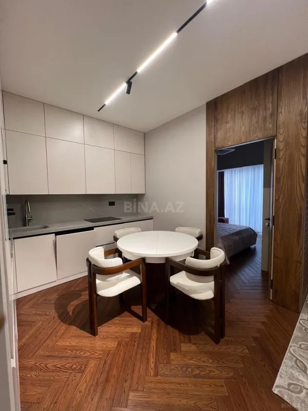 Kirayə verilir 2 otaqlı mənzil 70 m²