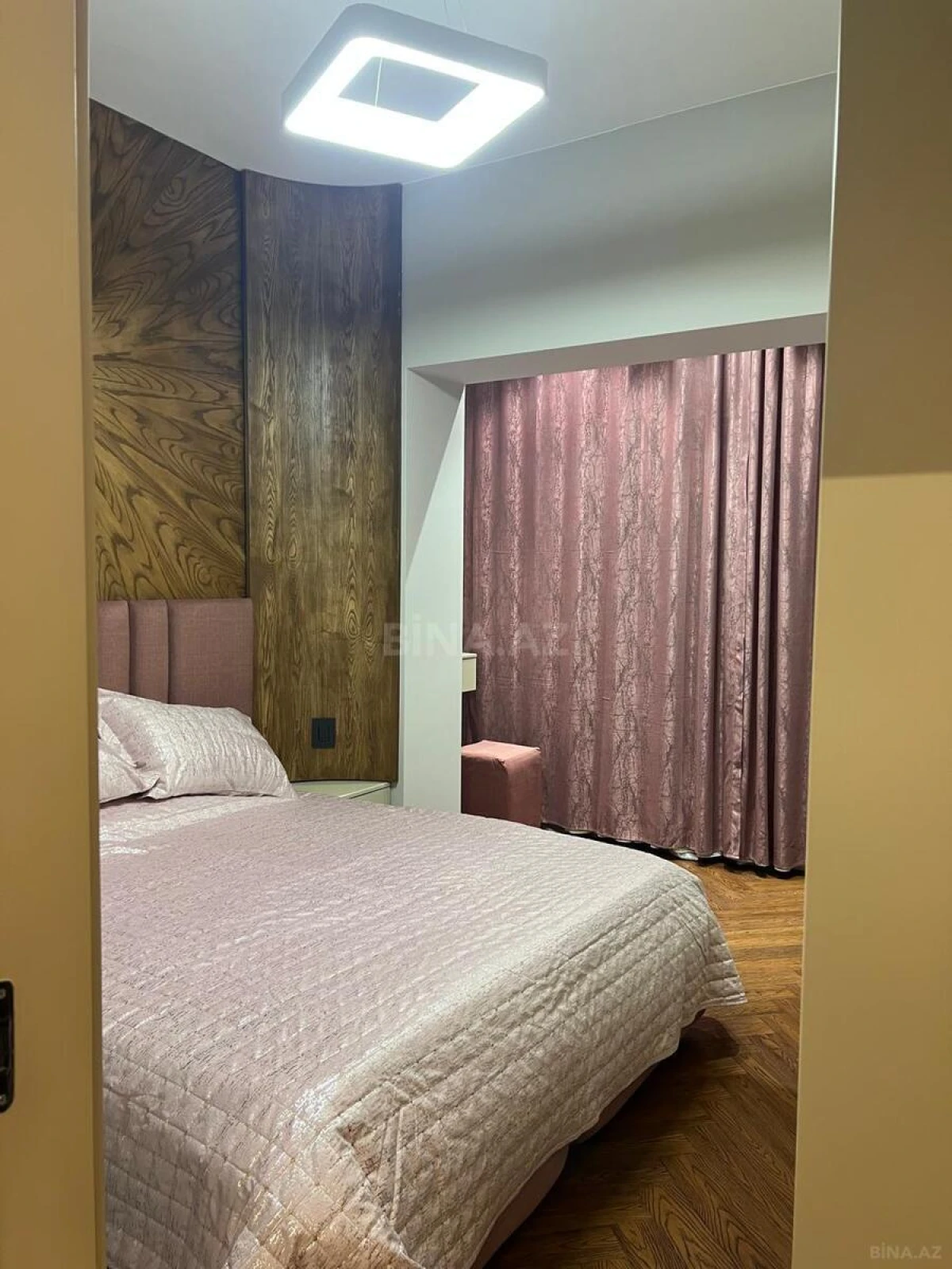 Kirayə verilir 2 otaqlı mənzil 70 m²