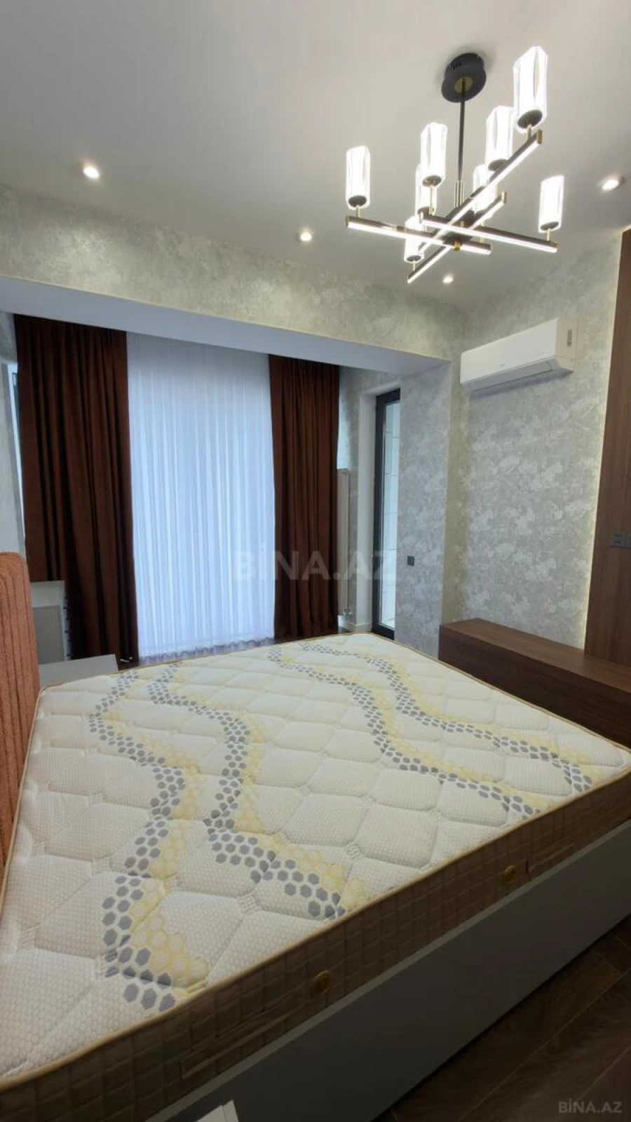 Kirayə verilir 3 otaqlı mənzil 110 m²