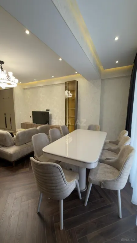 Kirayə verilir 3 otaqlı mənzil 110 m²
