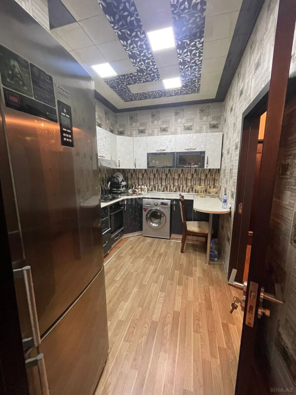 Kirayə verilir 2 otaqlı mənzil 60 m²