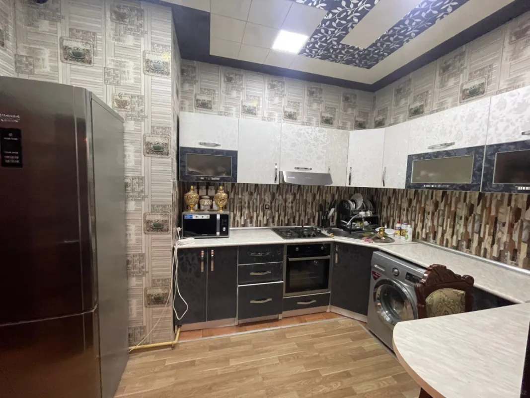 Kirayə verilir 2 otaqlı mənzil 60 m²