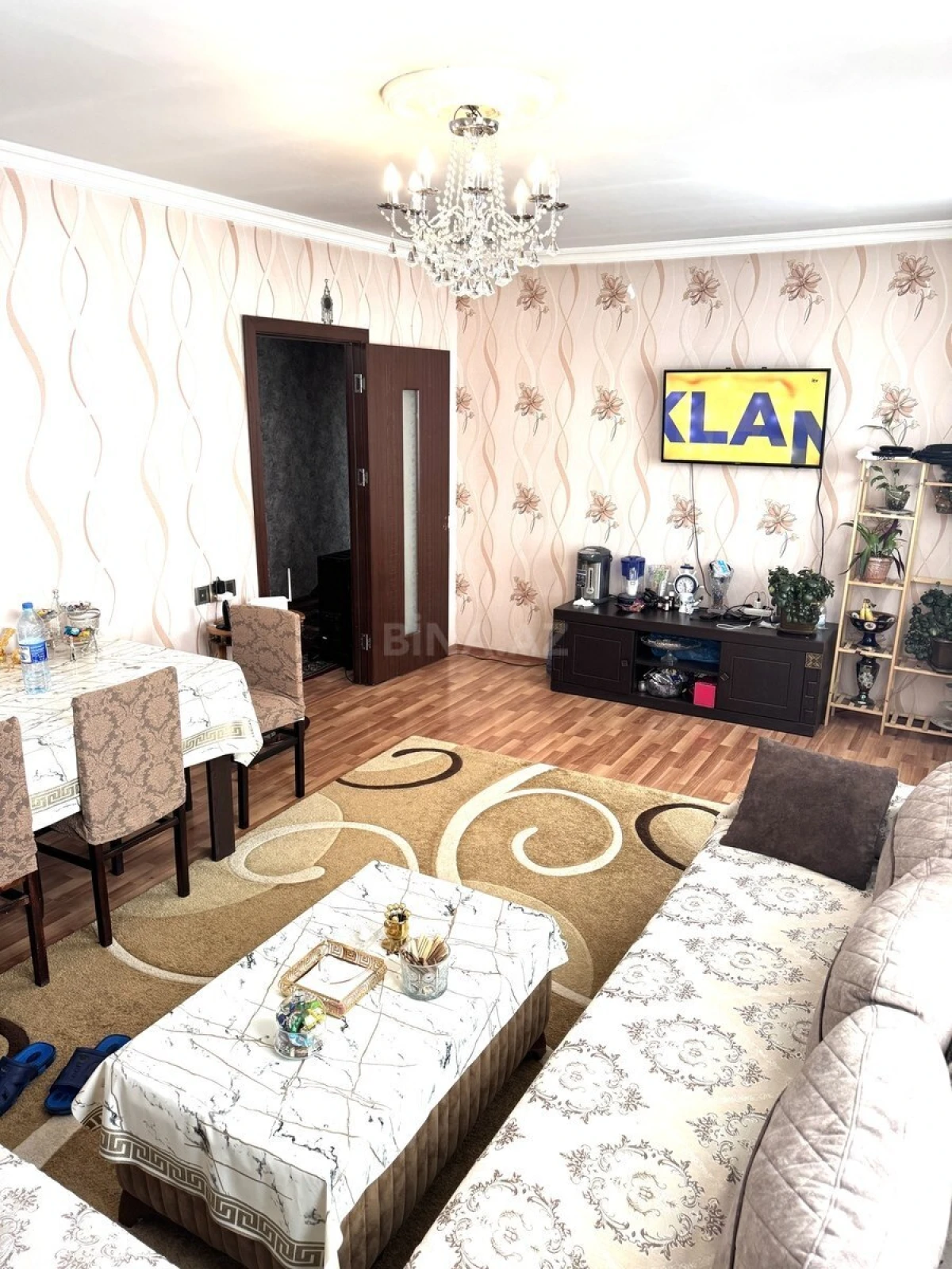 Satılır 5 otaqlı mənzil 100 m²