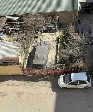 Satılır 5 otaqlı mənzil 100 m²