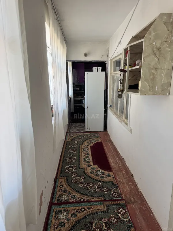 Satılır 5 otaqlı mənzil 100 m²