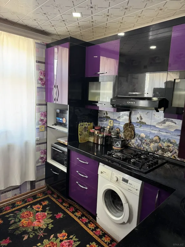 Satılır 5 otaqlı mənzil 100 m²