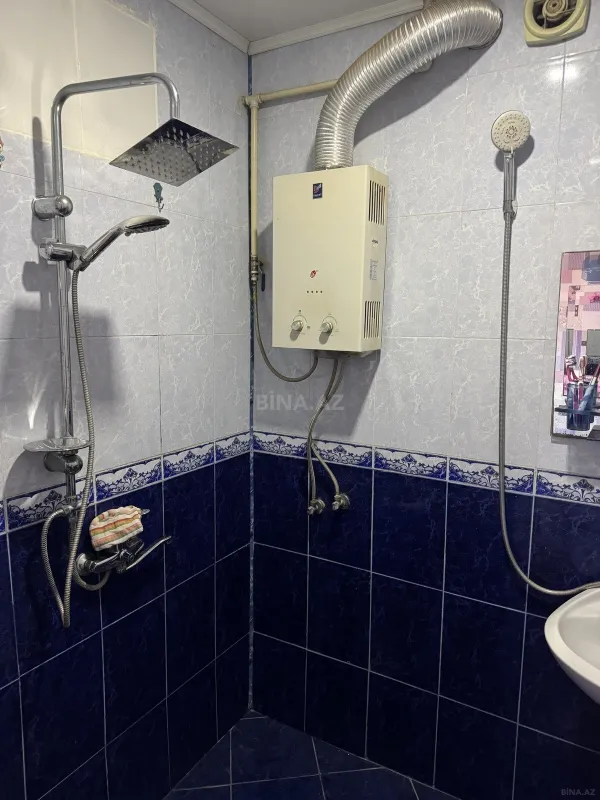 Satılır 5 otaqlı mənzil 100 m²