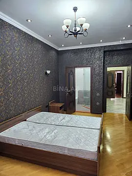 Kirayə verilir 3 otaqlı mənzil 125 m²