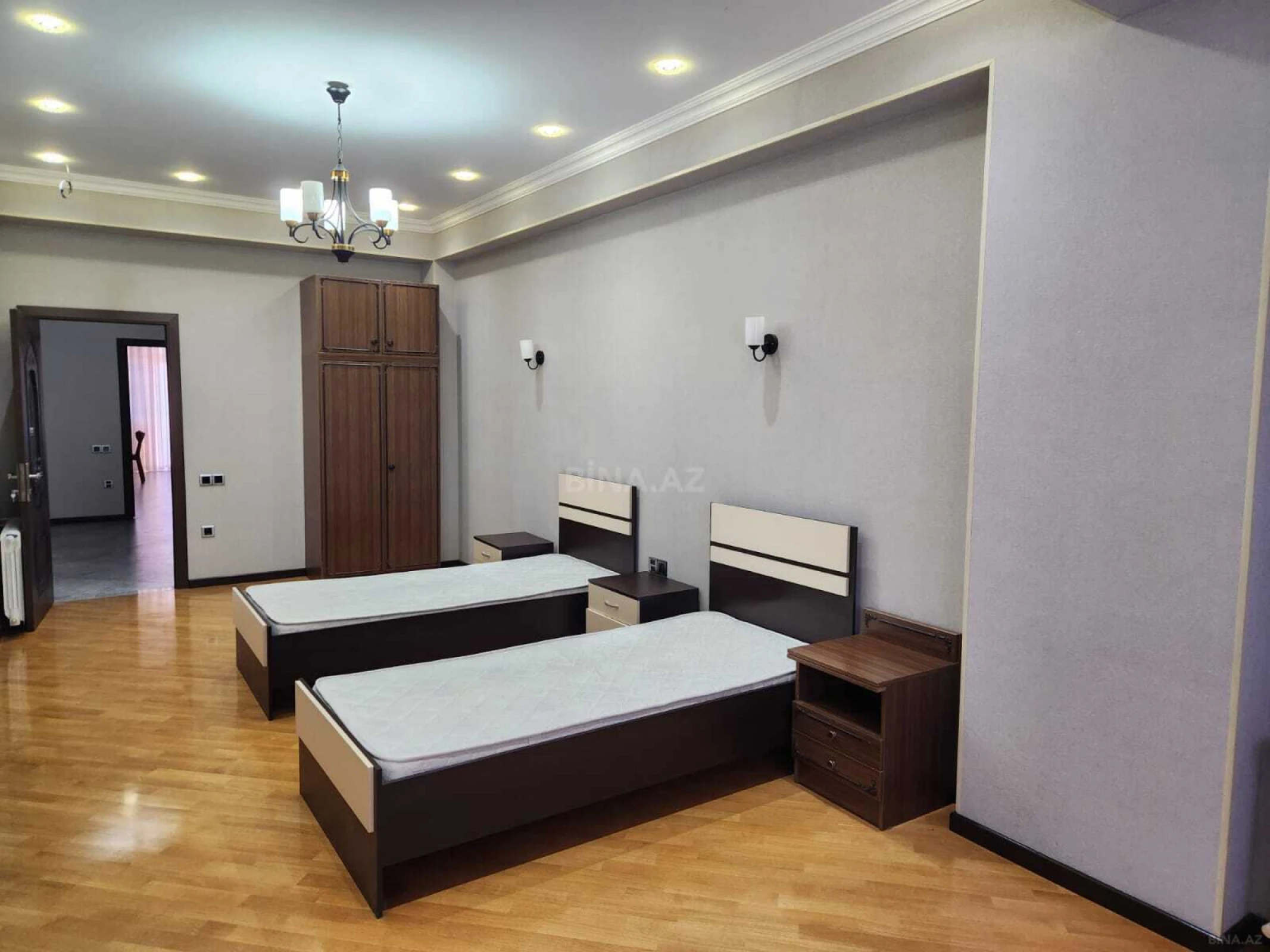Kirayə verilir 3 otaqlı mənzil 125 m²
