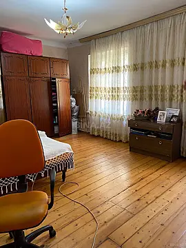 Satılır 6 otaqlı həyət evi 120 m²