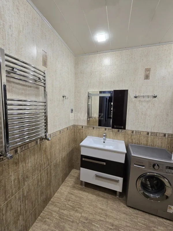 Kirayə verilir 2 otaqlı mənzil 110 m²