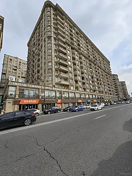 Kirayə verilir 2 otaqlı mənzil 110 m²