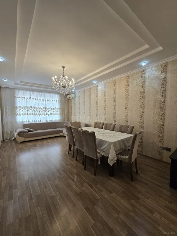 Kirayə verilir 2 otaqlı mənzil 110 m²
