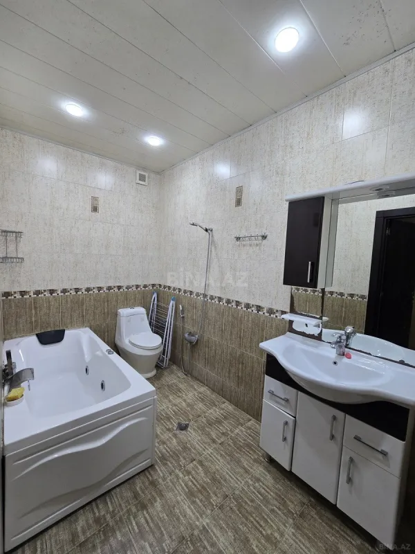 Kirayə verilir 2 otaqlı mənzil 110 m²