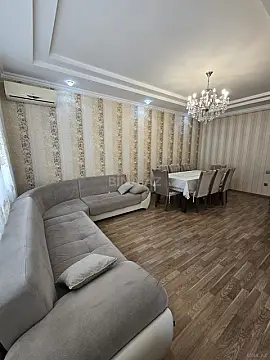Kirayə verilir 2 otaqlı mənzil 110 m²