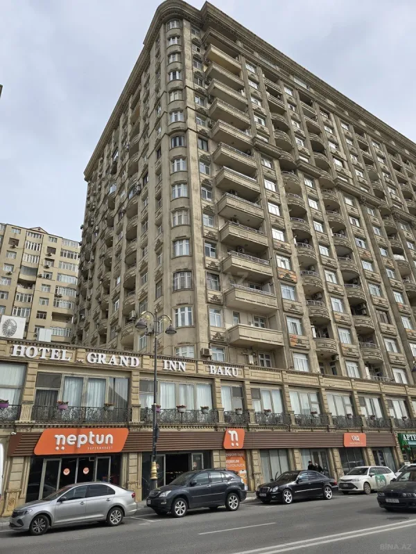 Kirayə verilir 2 otaqlı mənzil 110 m²