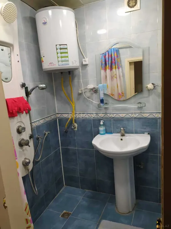 Kirayə verilir 2 otaqlı mənzil 50 m²